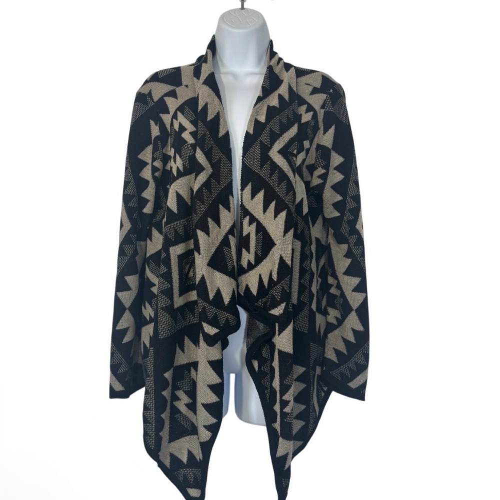Open-Front Aztec Knit Cardigan Sweater - Black & Cream
